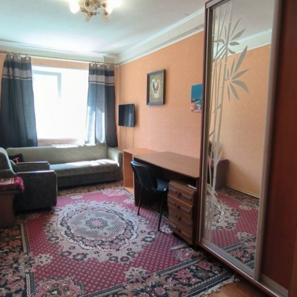 Фото Продам 2к 50-лет Октября 14