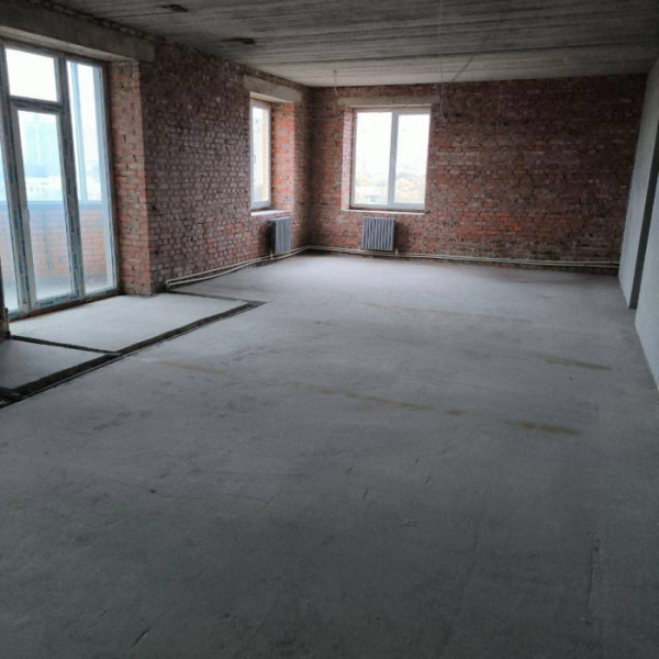 Продам видовую квартиру в центре города ул Алексеева