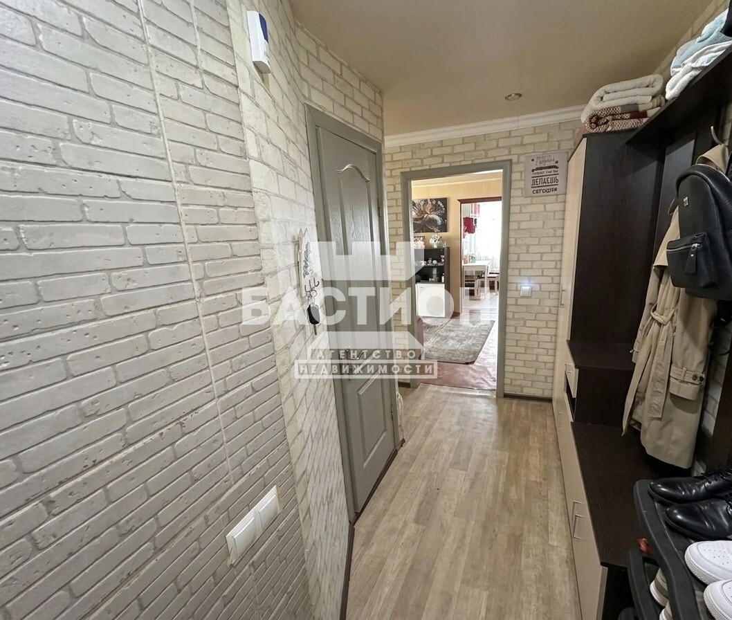 Фото 3-х комнатная квартира, квартал 50-летия Октября, 33А , ID:2232849