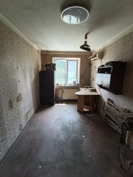 Фото Продаётся 2-комнатная квартира в городе Брянка, микрорайон 4, дом. 57.