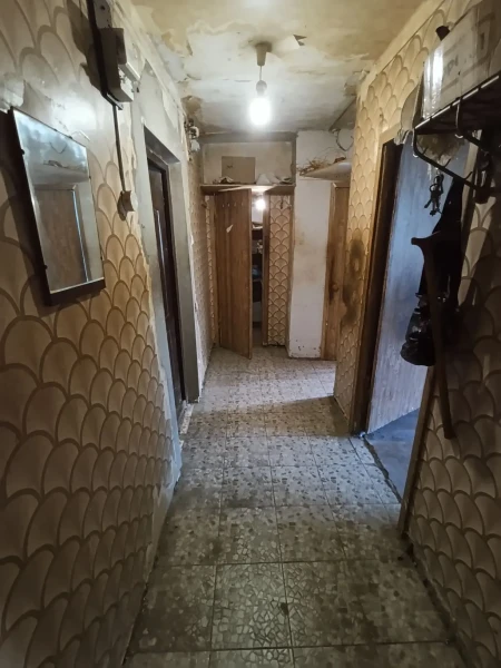 Фото Продаётся 2-комнатная квартира в городе Брянка, микрорайон 4, дом. 57.