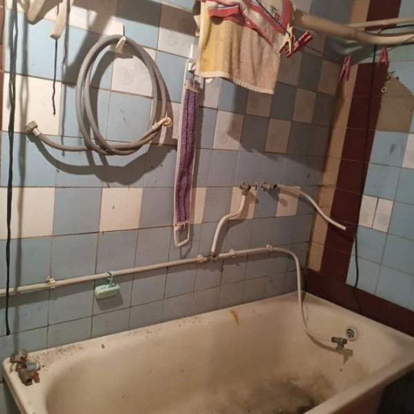 Фото Продам пол дома р-н ресторана Корона, центр