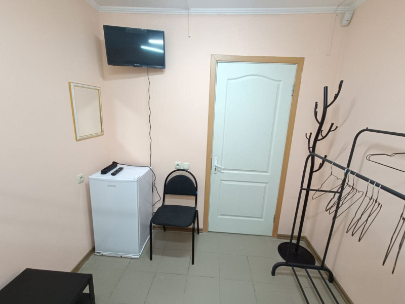 Фото Продам коммерческое помещение, в Жовтневом р-не,кв. Комарова!