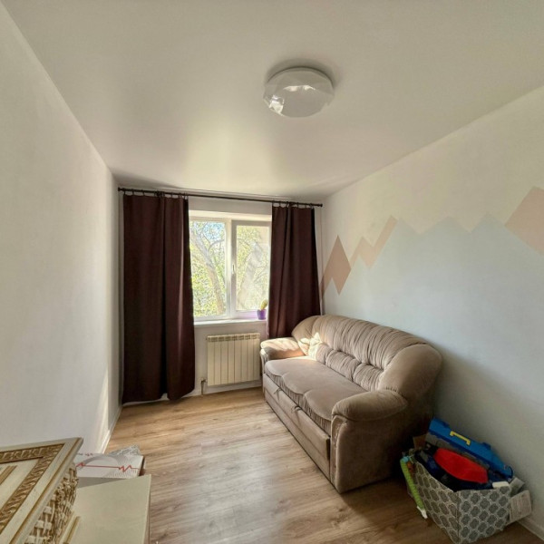 Фото Продам 3-кк с АВТОНОМНЫМ ОТОПЛЕНИЕМ KB. Ватутина (напротив ВНУ им.Даля) 5 этаж 5-го дома.