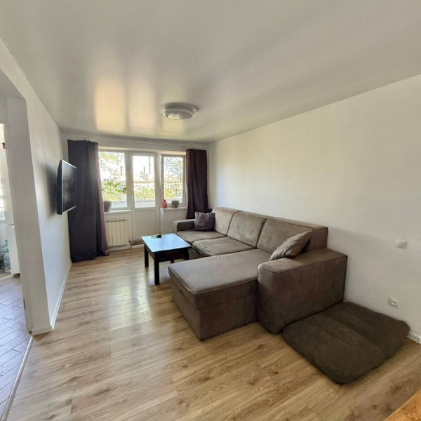 Продам 3-кк с АВТОНОМНЫМ ОТОПЛЕНИЕМ KB. Ватутина (напротив ВНУ им.Даля) 5 этаж 5-го дома.