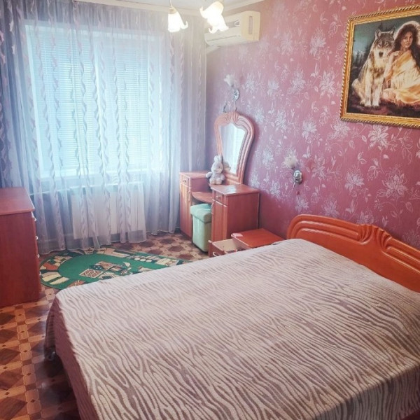 Фото № 6949 Продам 3х комн. квартиру в р-не маг. "Донбасс"