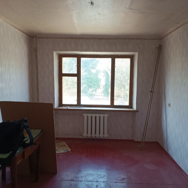 Продам комнату в коммунальной квартире на кв. Гаевой (р-н маг. Маяк)