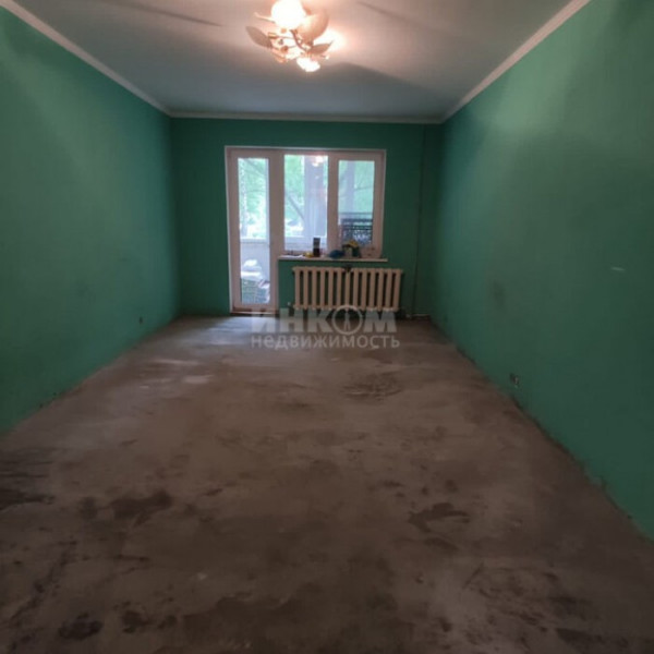 Фото 4-х комнатная с АО, кв Мирный