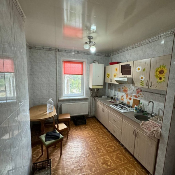 Фото Продам 4- х комн. квартиру на кв. Степном