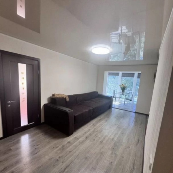 Фото Продам 2-х комн квартиру в Центре г Луганск кв Димитрова