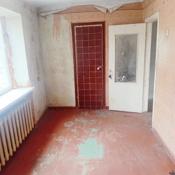 Фото Продам 2-х комнатную квартиру ул. 15- я линия ( самый центр)