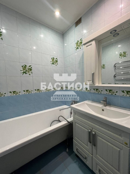 Фото 3-х комнатная квартира, улица Оборонная, 124 ID:2090301