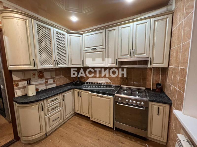 Фото 3-х комнатная квартира, улица Оборонная, 124 ID:2090301