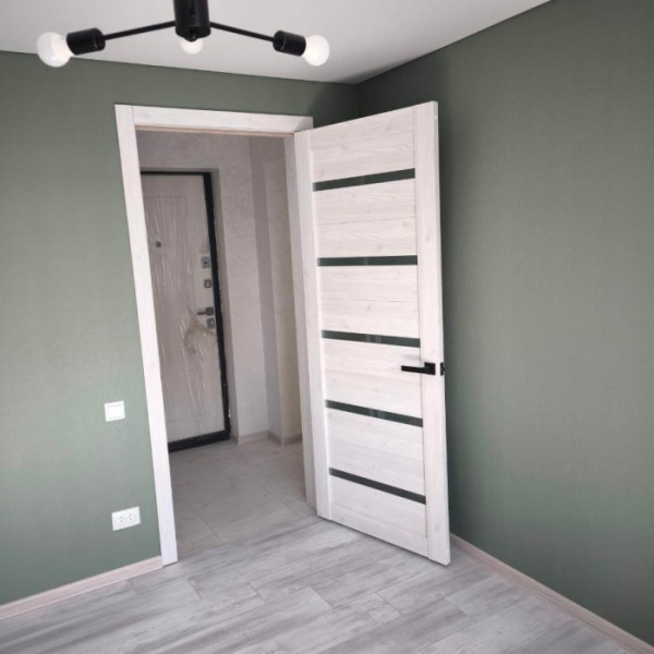 Фото № 7143 Продам 2х комн. квартиру в р-не "Торгового центра"