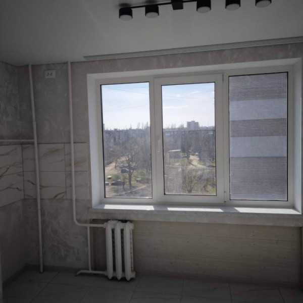 Фото № 7143 Продам 2х комн. квартиру в р-не "Торгового центра"