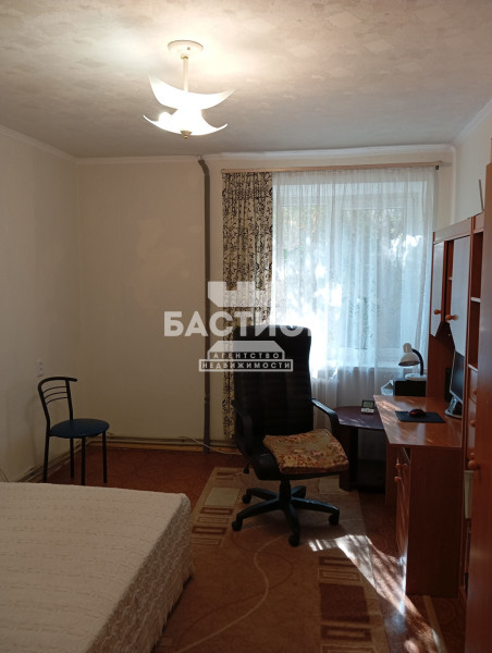 4-х комнатная квартира,городок Пархоменко, 32А ID:1917710