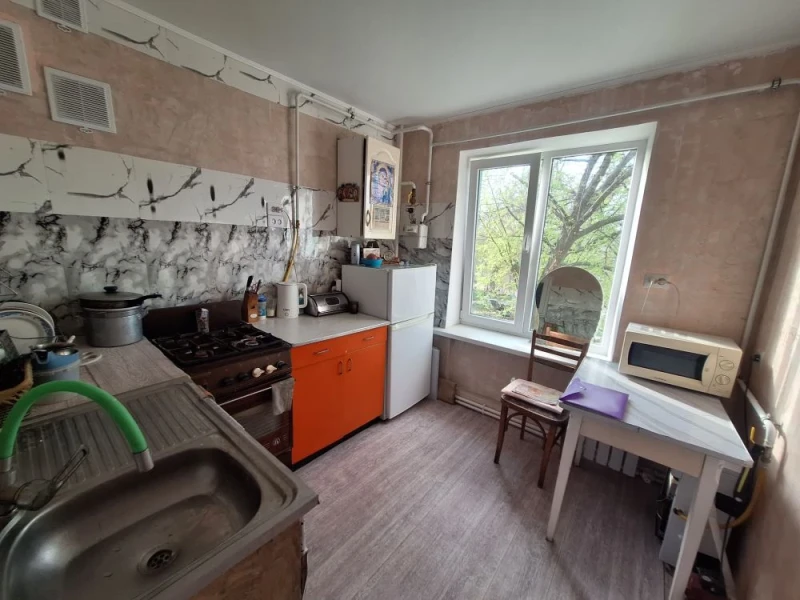 Фото Продаётся 3‑комнатная квартира в городе Брянка, ул. Смоленская, д. 1.
