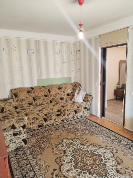 Фото Продам 2-х комнатную квартиру в г. Луганске, квартал Ватутина. 5/5 эт.