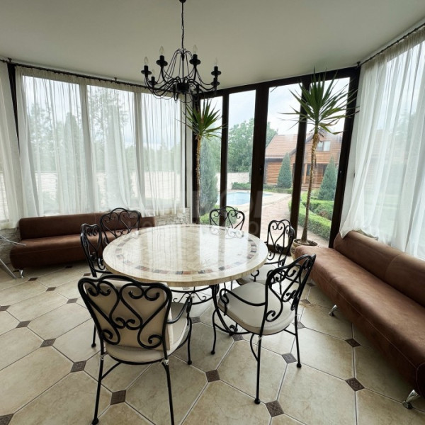 Фото Продам Дом 250м2 ул. Звейнека + гостевой Дом 150м2