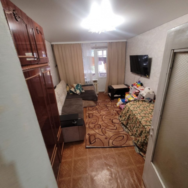 Продам 2к квартиру по ул.Советская 2/9эт