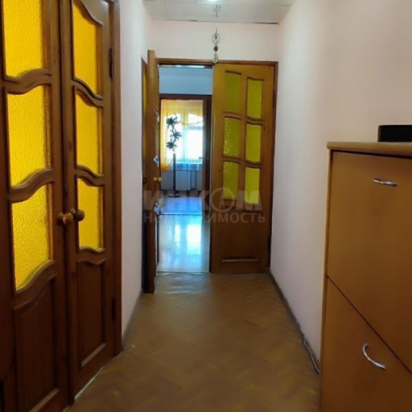 Фото Продам 3к на Солнечном 12