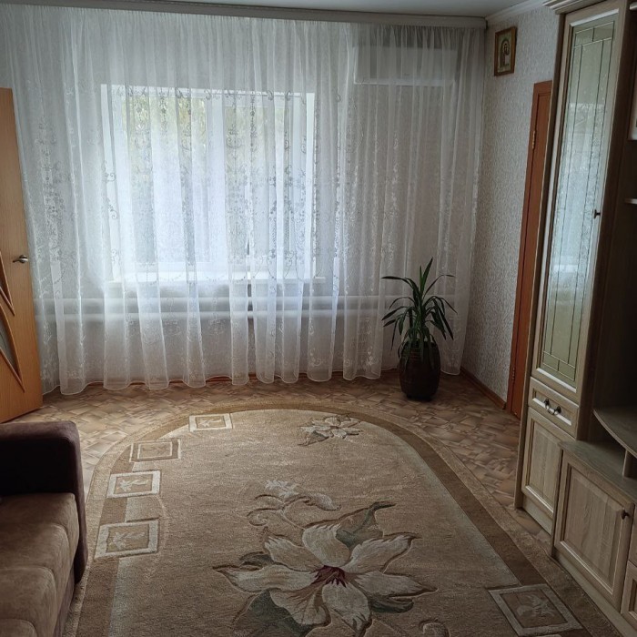 Фото Продам добротный дом в Артемовском районе, ( между Буревестником и Чапаева)