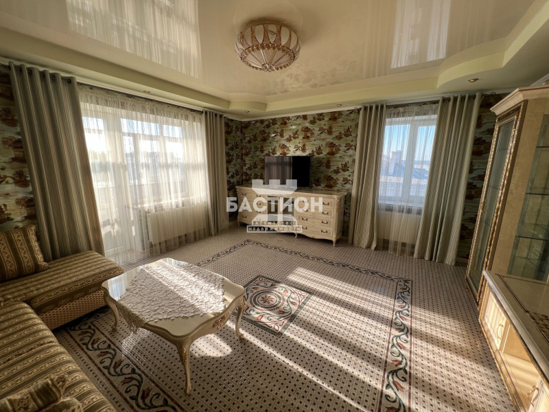 Фото Продаётся двухкомнатная квартира, 70 м²