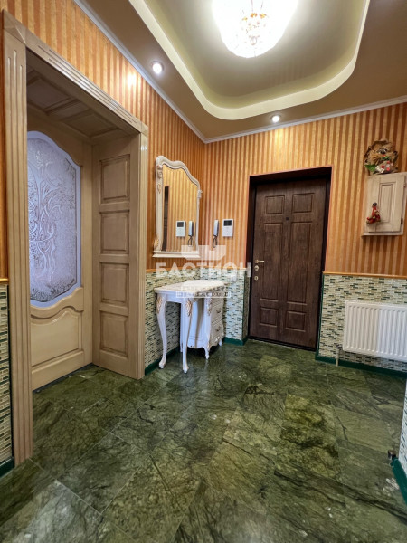 Фото Продаётся двухкомнатная квартира, 70 м²