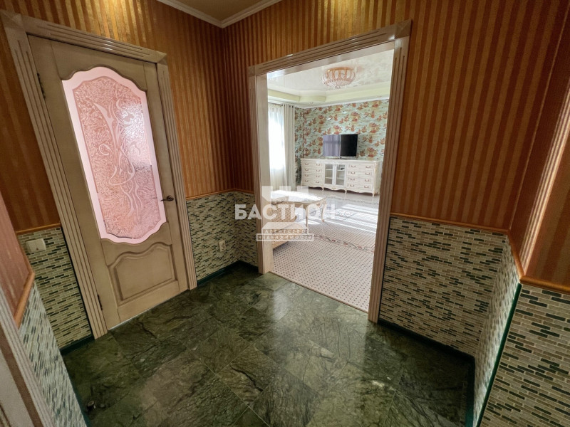 Фото Продаётся двухкомнатная квартира, 70 м²