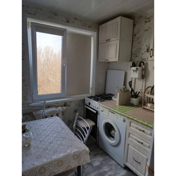 2-комн. квартира, кв-л Левченко 7