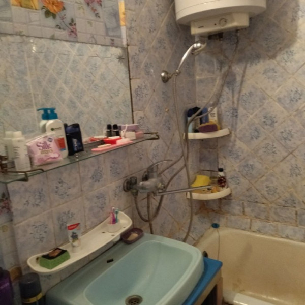 Фото Продам 3 комнатную квартиру в центре, р-он таксопарка