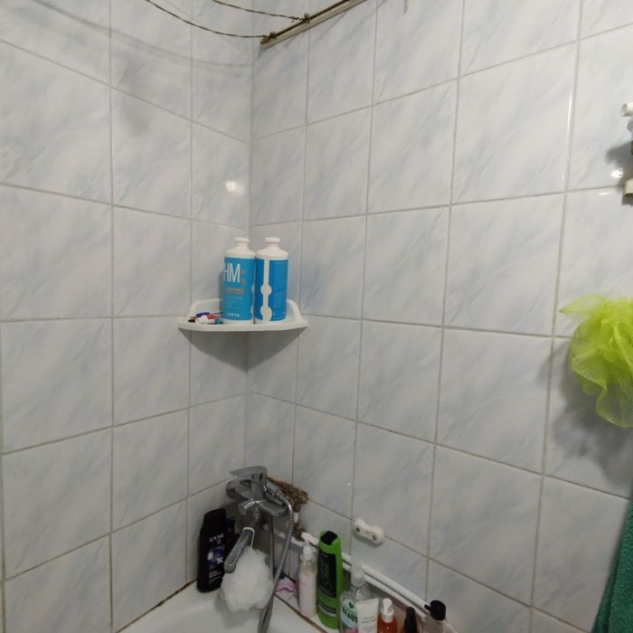 Фото Продам полугостинку на кв. Молодёжном