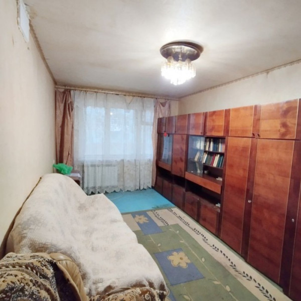 Фото Продам 2-х комнатную квартиру на кв. Комарова