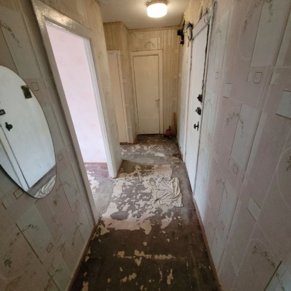 Фото продам 2к кв. ватутина с А.О.