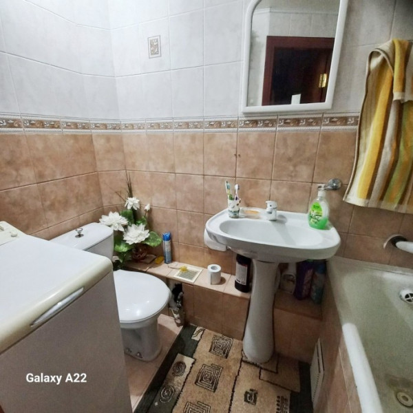 Фото № 6686 Продам 3х комн. квартиру в р-не маг. "Семейный"