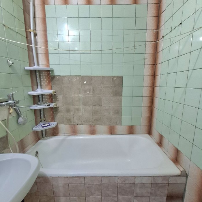 Фото Продам 2-комн квартиру на кв. Степной г. Луганск.