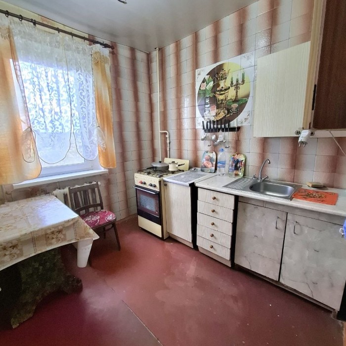 Фото Продам 2-комн квартиру на кв. Степной г. Луганск.