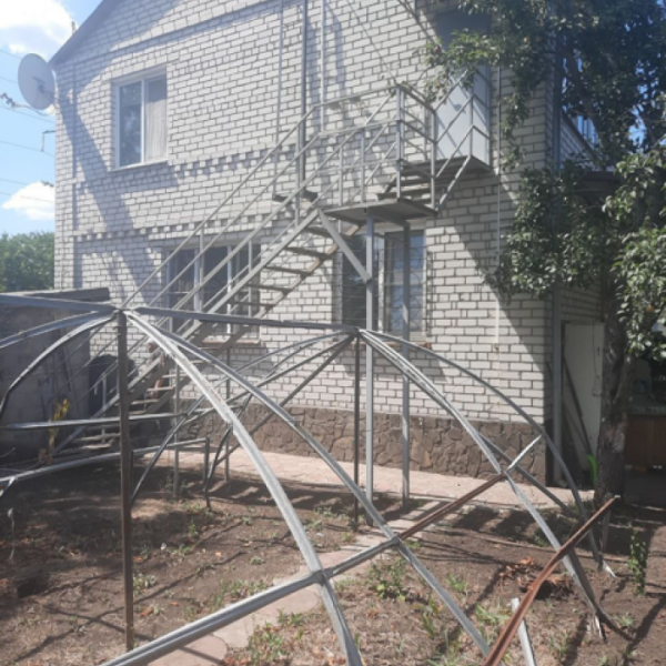Продам дом 220м2 ул. Крапивницкого