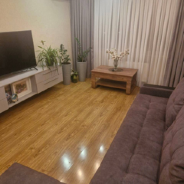 Фото Продам 3к квартиру на кв. Комарова, с ремонтом
