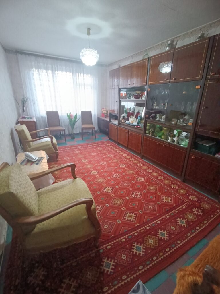 № 1038 Продается 3-х комнатная квартира(чешка) по ул. Гмыри в р-не СШ № 6