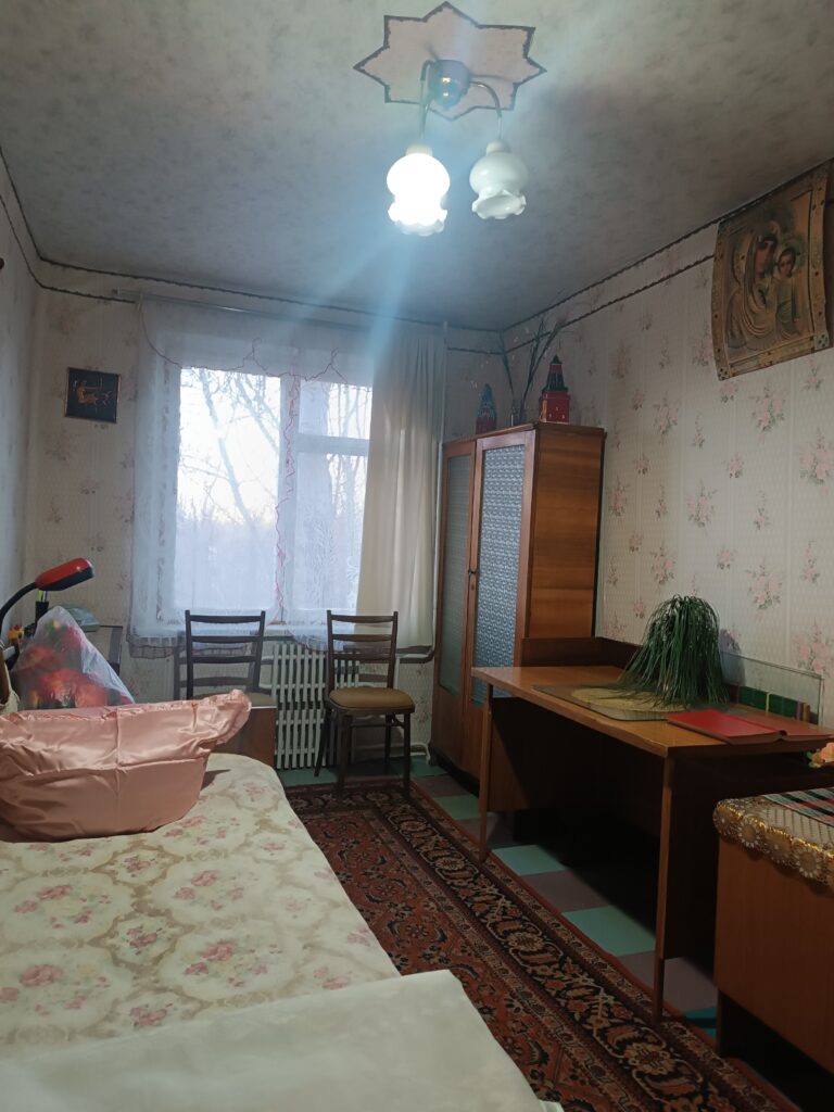 Фото № 1038 Продается 3-х комнатная квартира(чешка) по ул. Гмыри в р-не СШ № 6
