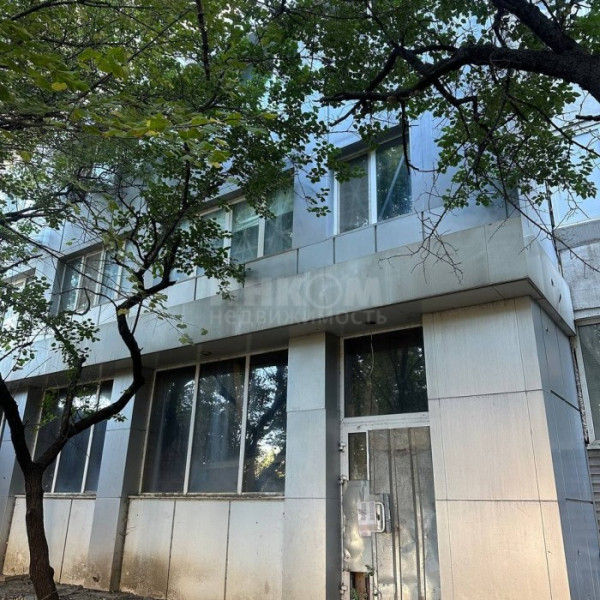 Фото продам помещение в центре ,первая линия 235м2