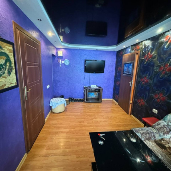 Фото Продам 2 комнатную квартиру ул. Титова