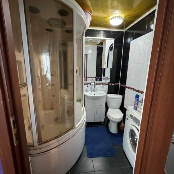 Фото Продам 2 комнатную квартиру ул. Титова