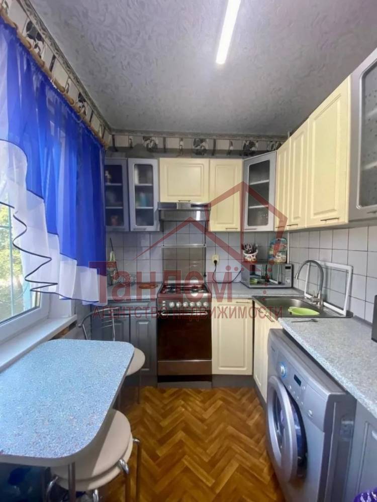 Фото 3 комнатная 55м2 2/5эт кв. Гагарина - Объект №389