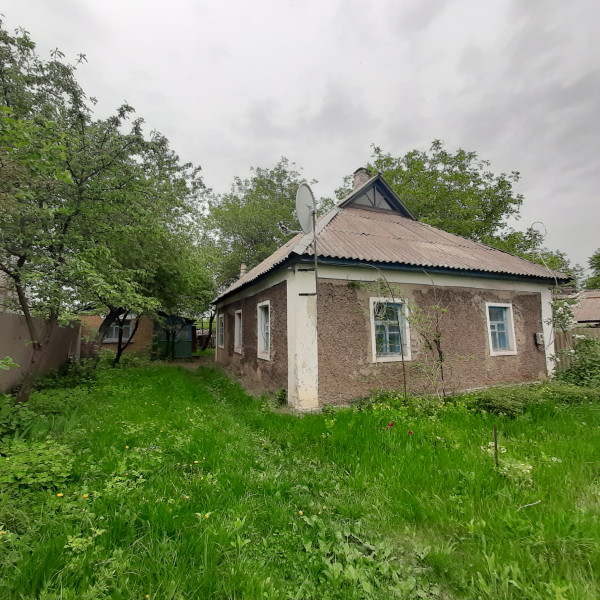 №345 Продаётся Дом, в центре пос. Административный.