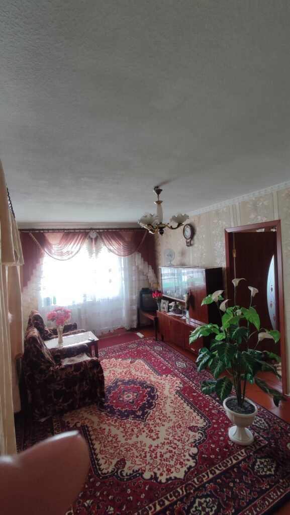 №1091, Продается 2-х комнатная квартира в г. Перевальске, по ул. Гагарина (пос. Горняцкий)