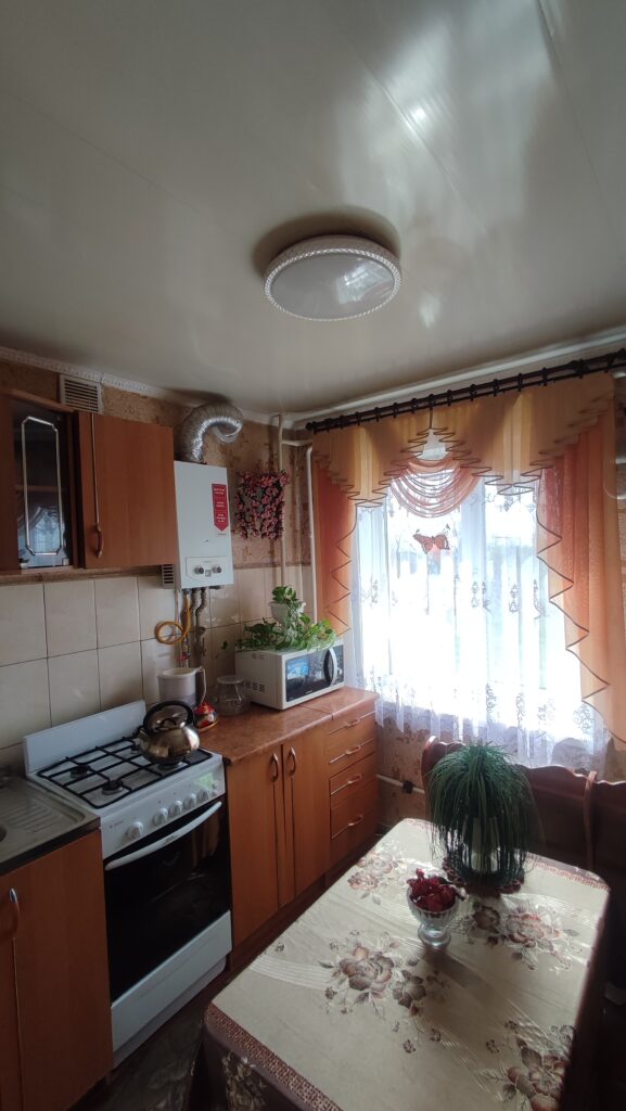 Фото №1091, Продается 2-х комнатная квартира в г. Перевальске, по ул. Гагарина (пос. Горняцкий)