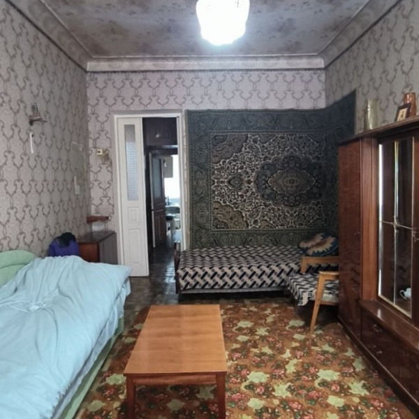 Фото Продам 2-х комн квартиру в Центре города Луганск район Динамо