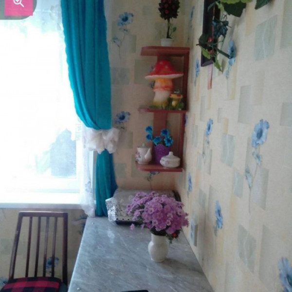 Продам 1 комнатную квартиру на кв. Гагарина